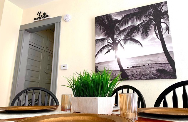 The Blackjack Duplex - Private Yard & Parking, Near Falls & Casino by Niagara Hospitality