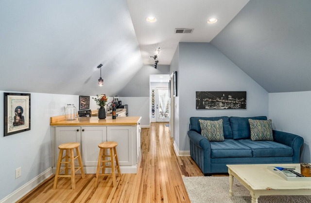 The Blue Loft (Morton Upper)