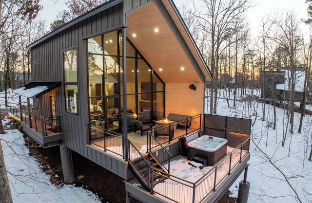 The Bramble Treehouse, Hot Tub, Sleeps 2