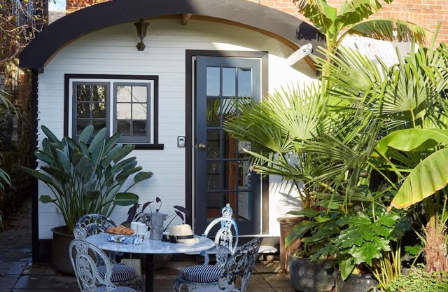 The Cabana - a romantic seaside getaway and garden