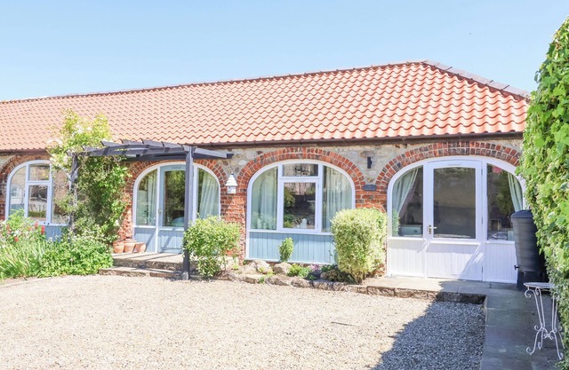 THE CART HOUSE, romantic, with a garden in Bedale