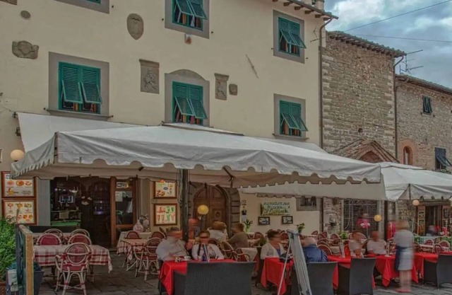 The Castle: Medieval Apartment in Montecatini Alto, between Florence and Pisa