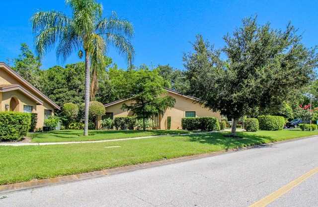 The Casual Golfer: Condo in The Meadows!