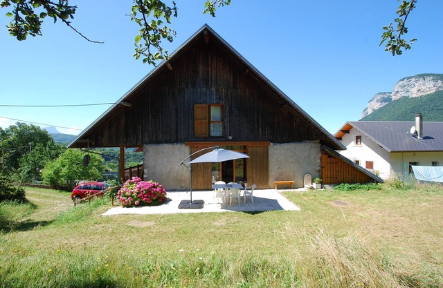 The charm of a large house in an old barn