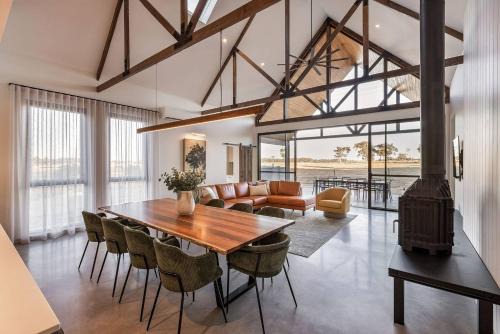 The Cheese Factory - Luxe Design & Wine Country Calm