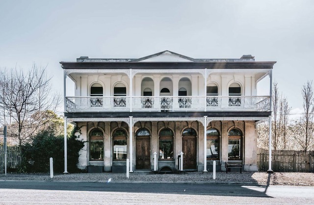 The Coach House Daylesford ~ Magnificent!