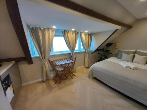 The Cozy Morden Street View Aprt R3