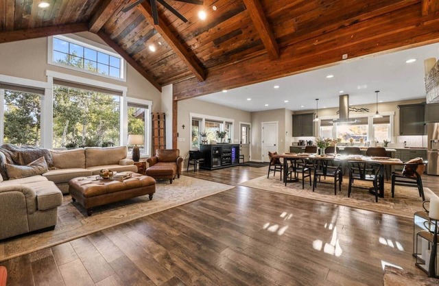 The Den At Willow Way Above Park City