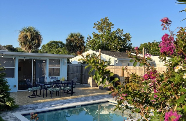 The Dolphin House! Pool home. Unlimited well mannered Pets Welcome