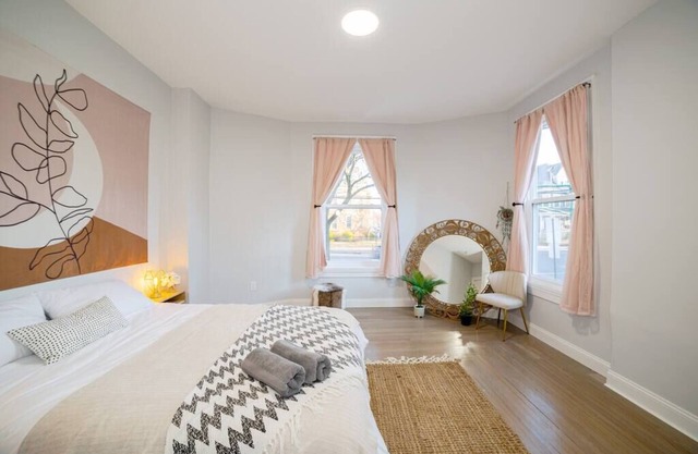 The East Rock 4BR Parking Washer & Dryer Walk to Yale