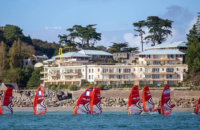 The echo of the waves