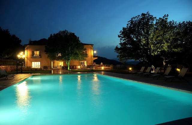 The Engardin villa, with generous volumes : a natural refinement in Provence!