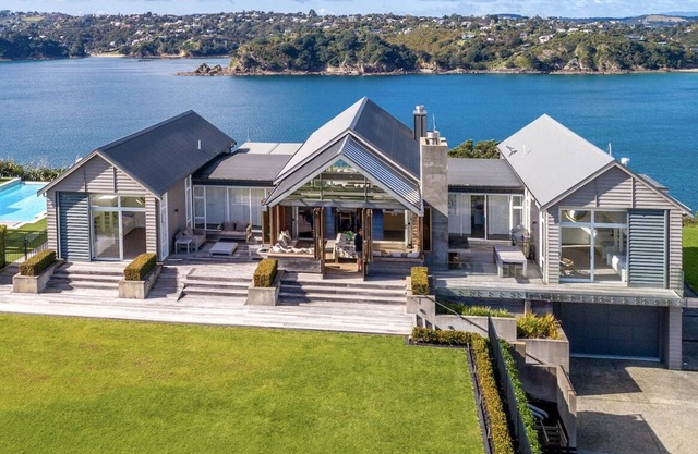 THE ESTATE | Coast & Country | WINTER DEAL - Stay for 3, Pay for 2
