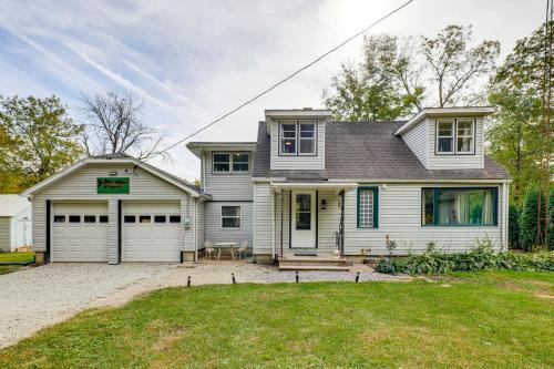 The Fishtales Riverhouse Iroquois River Stay!