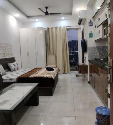The Forest Stays-Luxury Studio Apartment In Noida