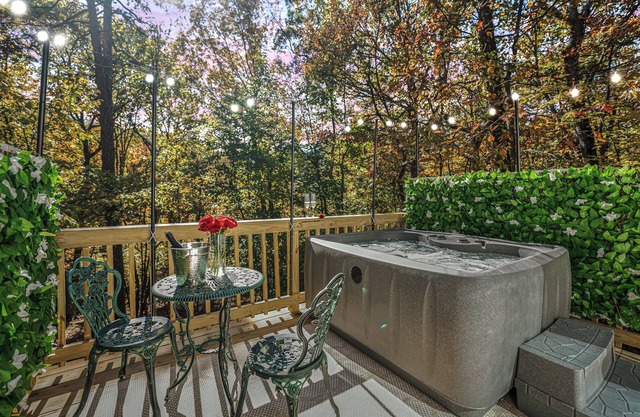 The French Country Retreat . Hot Tub, Vineyards, Skyline