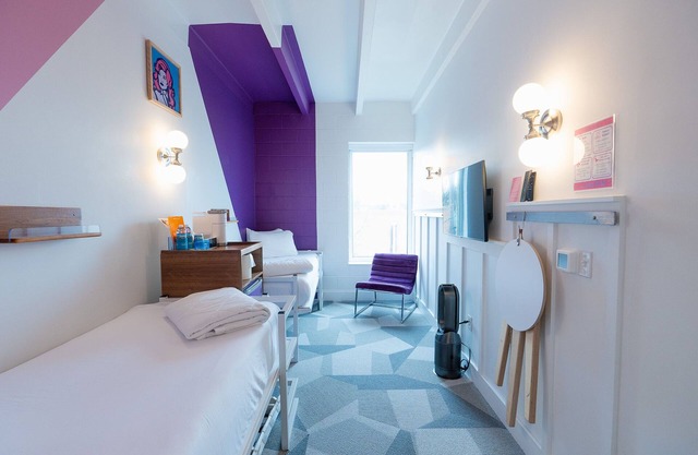 The Gallatin Twin Room 317, Close to Downtown!