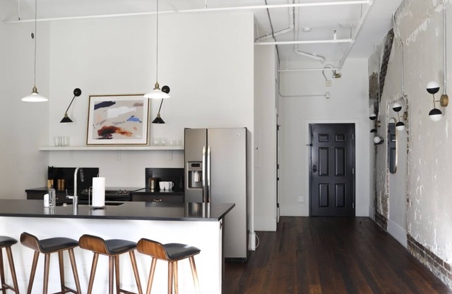 The Grant by Black Swan - Industrial-Modern Loft (208)