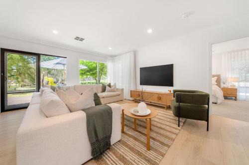 The Grape Escape Location and style on Shiraz Trail