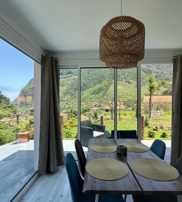 The Green Valley House