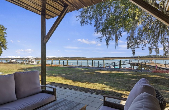 The Grey Pearl on Port Royal's Battery Creek