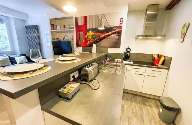 🌞 The Harmony of the Lime Tree 🌳