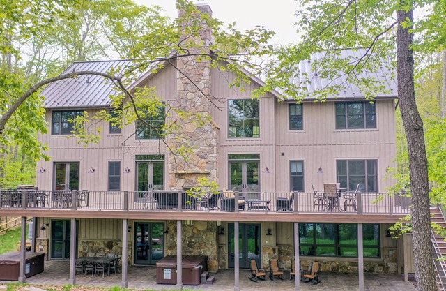 The Haven | Lakefront + 8 Suites, Pvt Indoor Pool, Hot Tub, Dock!