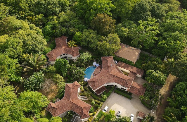 The Hideaway Hotel