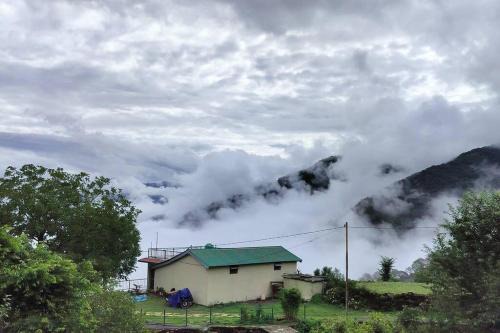 The Highlander's Cottage Mussoorie