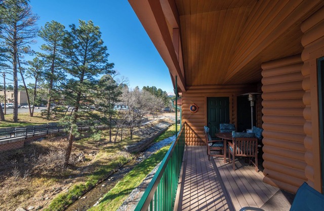 The Honey Hole is the Sweetest Condo on the River!