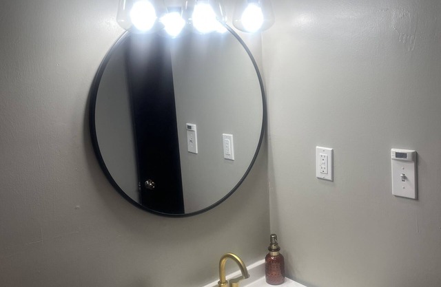 The House Cottage Fully Furnished nCharlotte Own Near Uptown