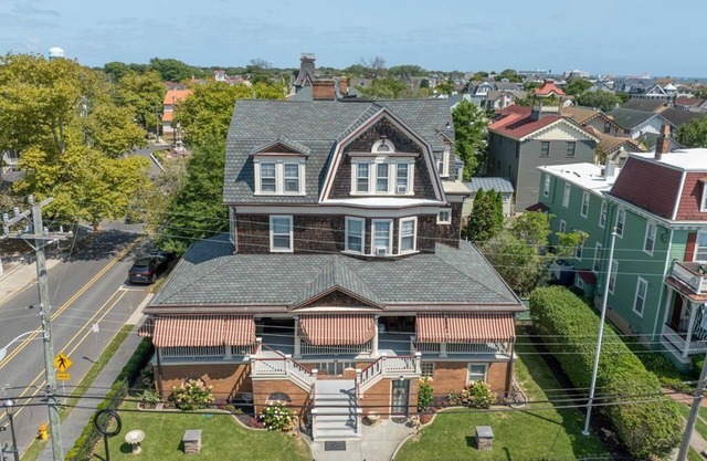 The Humphrey Hughes House Cape May Beach Blocks Sleeps 28