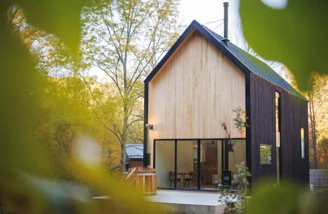 The Hutch - Modern Scandinavian w/Wood-Fired Tub 20 Minutes From Asheville