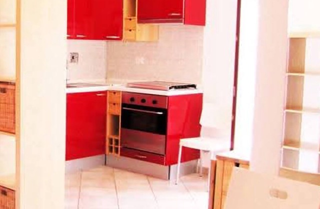 The I Due Mari studio apartment is a lovely open space apartment.