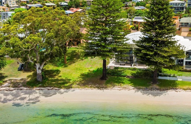 The Infinity Shore - Waterfront and Breathtaking Water Views