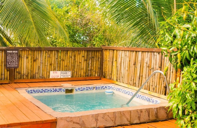The Island Experience- Melo Newly Listed!