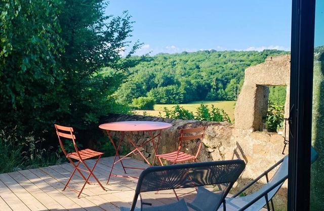 The Nest - mini-gîte with a wonderful view