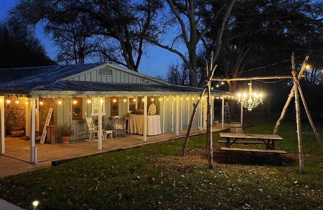 The Old Dairy – A Historic Brenham Getaway