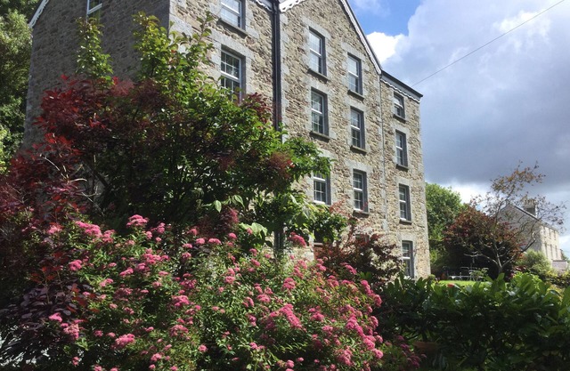 THE OLD MILL, pet friendly, character holiday cottage in Neyland