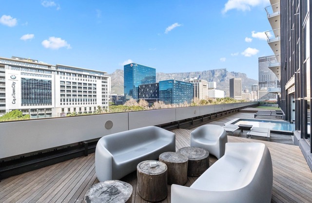 The Onyx 719 - Studio Apartment, Sleeps 2