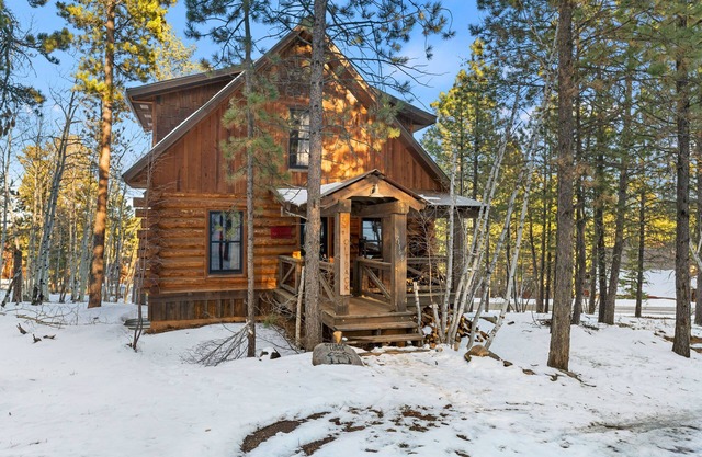 The Outback - Log Cabin Lodge