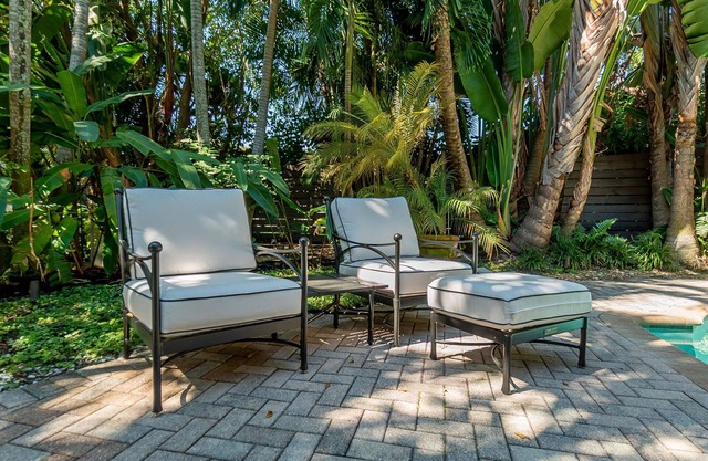 The Palms Cottage Private Pool, Downtown, Beach, The Square