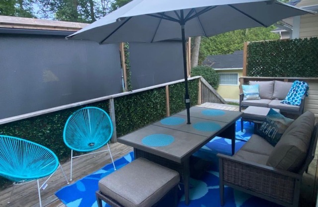 The Pearl Cozy Beach House - 4 Season Vacation Destination