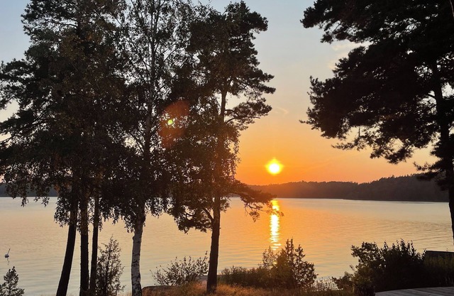 The pearl of the archipelago, beachfront location near shopping and outdoor activities. Unique accommodation.