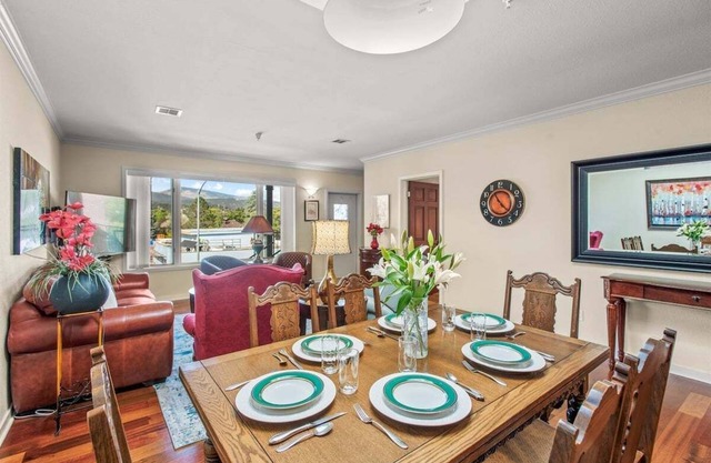 The Perch on Main | Top Floor D/T Carbondale Condo