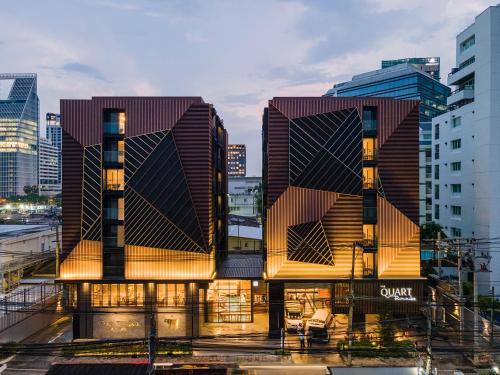 The Quart Ruamrudee by UHG