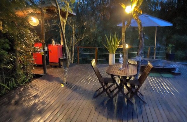 The retreat, beautiful cabin with forest view, privacy, silence and peace.