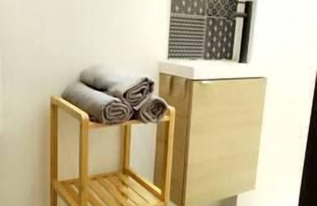 The "So British" of Lens