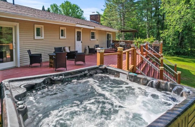 "The Stream House" Saratoga home on 4+ acres