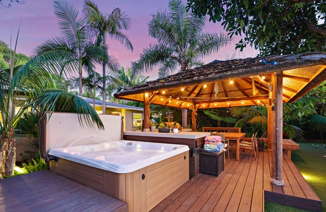 The Tiki Hut & Hot Tub - New Listing